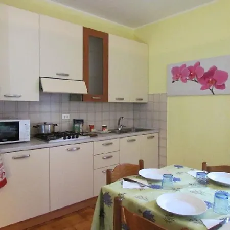 Apartment With Terrace In Bibione